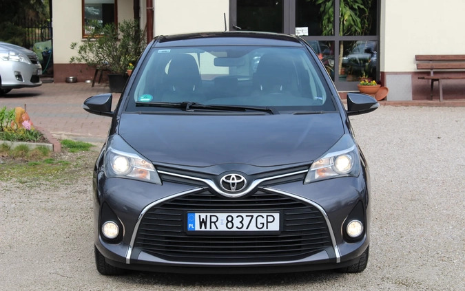 Toyota Yaris cena 34900 przebieg: 194000, rok produkcji 2015 z Dzierżoniów małe 407